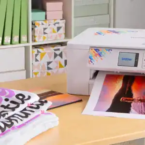 "Brother SP-1 sublimatieprinter – eindeloze personalisatie in levendige kleuren. Advies & service bij Eltink Naaimachines."