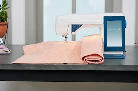 husqvarna-DESIGNER-SAPPHIRE™-85 quilt